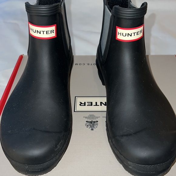 Hunter Tundra Black Booties, Size 8. Waterproof. New in Box - Picture 5 of 10